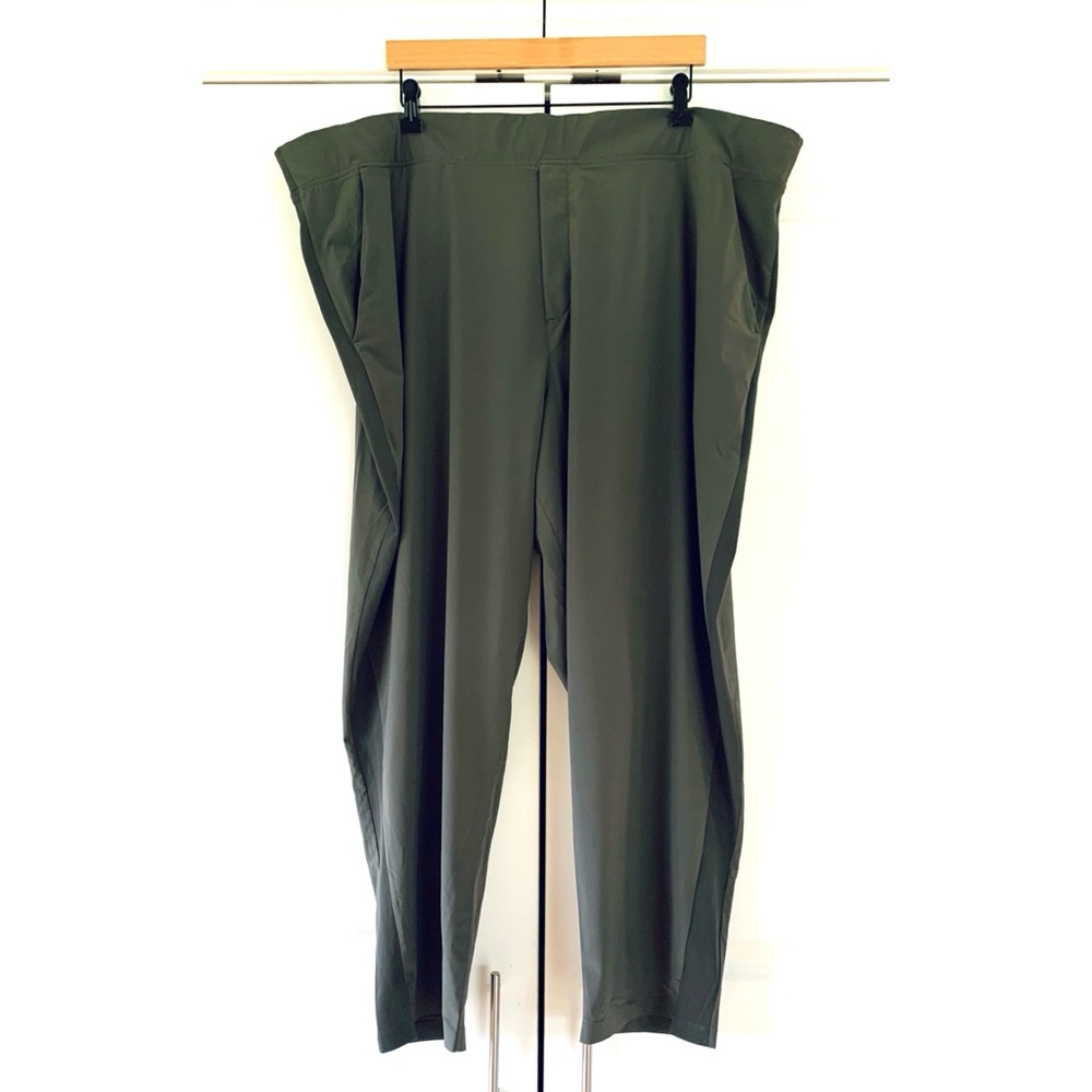 Athleta Brooklyn Ankle Pants Tapered Tech Trousers Green Athletic Pants Size 26